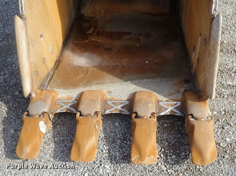 image for item DC3364 2007 Volvo EC240CLQC excavator