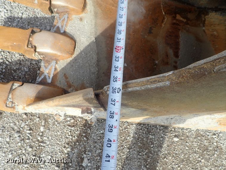 image for item DC3364 2007 Volvo EC240CLQC excavator