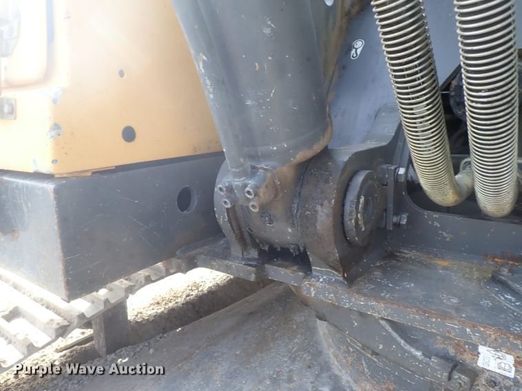 image for item DC3364 2007 Volvo EC240CLQC excavator