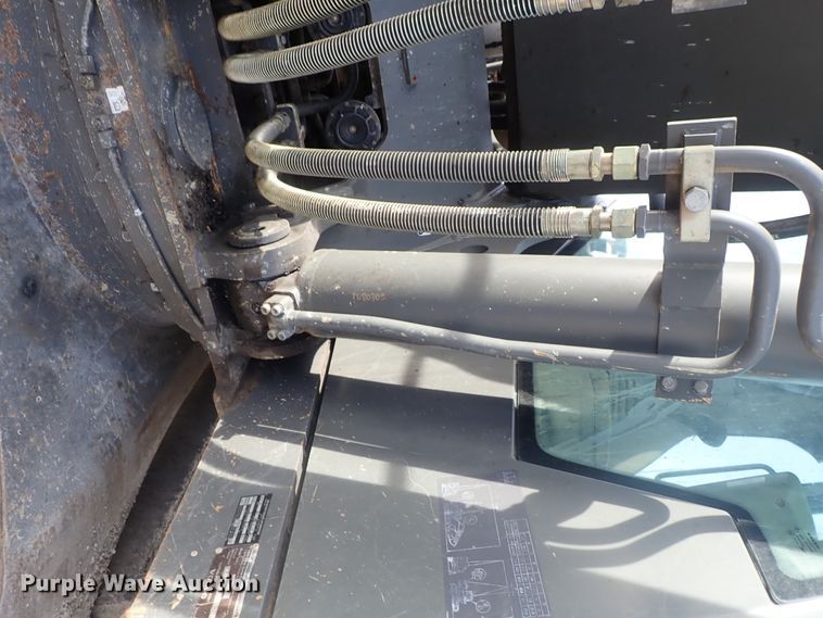 image for item DC3364 2007 Volvo EC240CLQC excavator