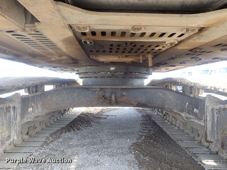 image for item DC3364 2007 Volvo EC240CLQC excavator