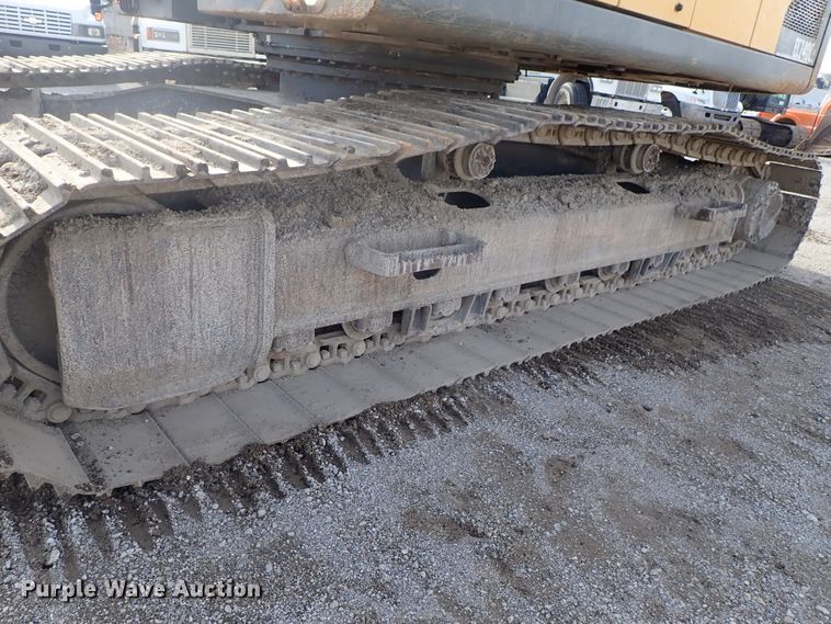 image for item DC3364 2007 Volvo EC240CLQC excavator