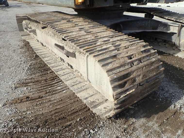 image for item DC3364 2007 Volvo EC240CLQC excavator