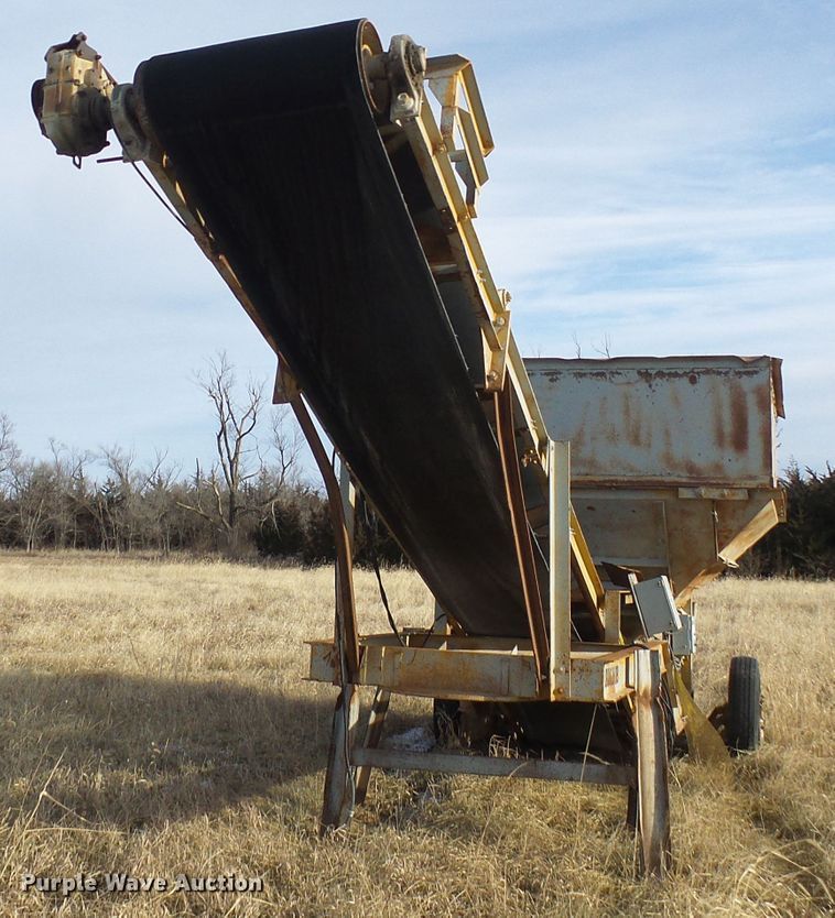 image for item DD1959 Conveyor and hopper bin