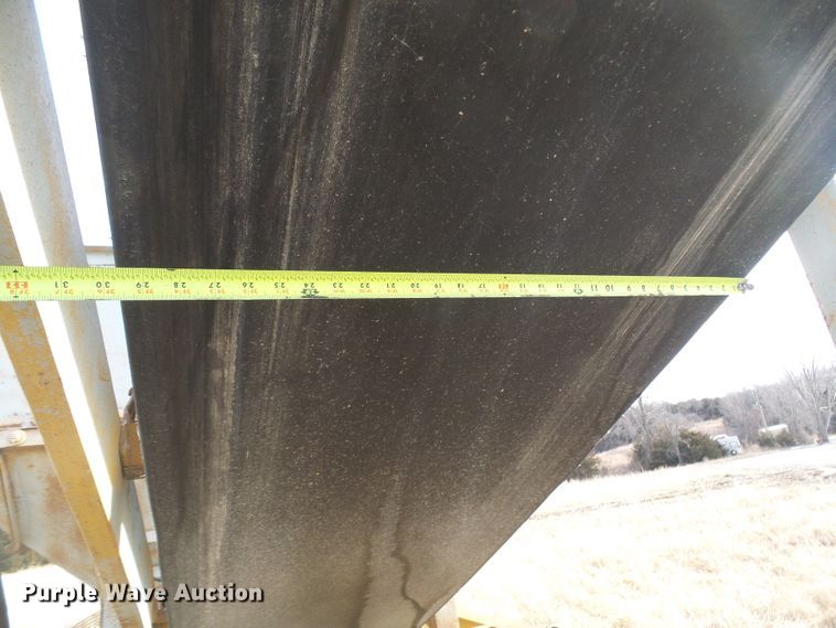 image for item DD1959 Conveyor and hopper bin