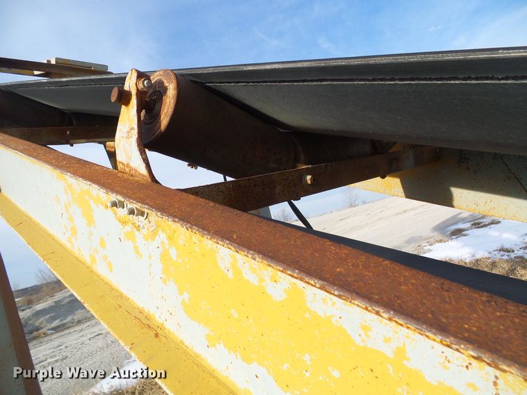 image for item DD1959 Conveyor and hopper bin