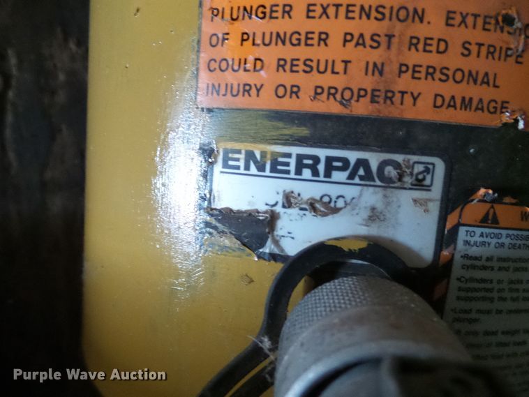 image for item DD1964 (2) Enerpac hydraulic jack
