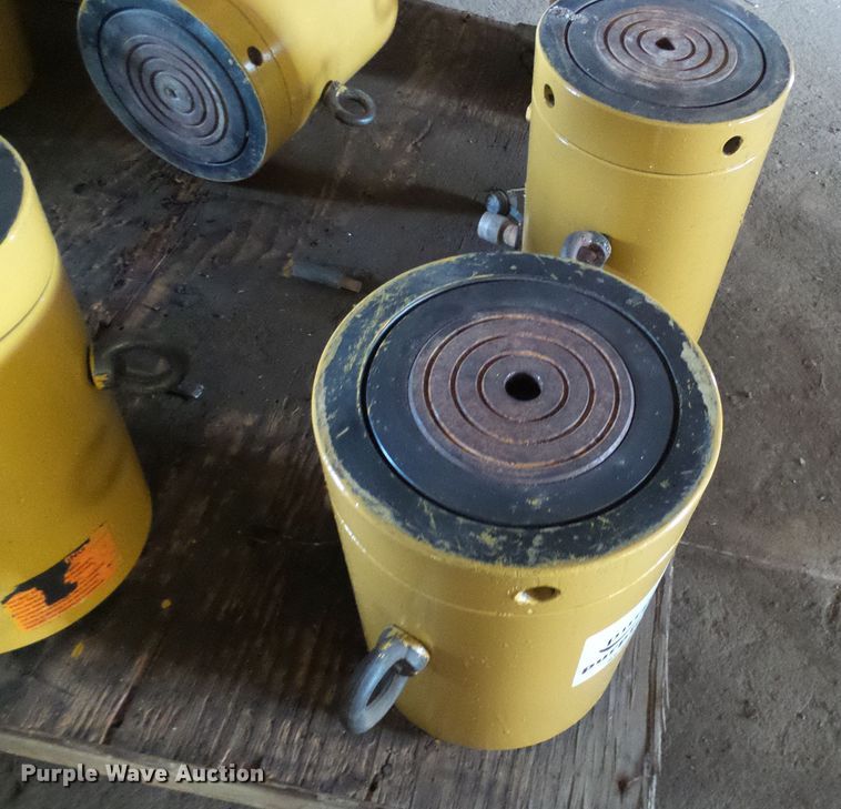 image for item DD1964 (2) Enerpac hydraulic jack