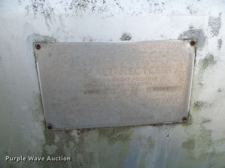 image for item DD1966 Porta-Patcher 9286ESC asphalt recycler