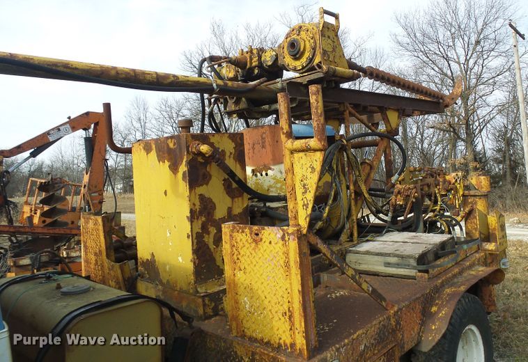 image for item DD1968 Mobile B40 drilling rig bed