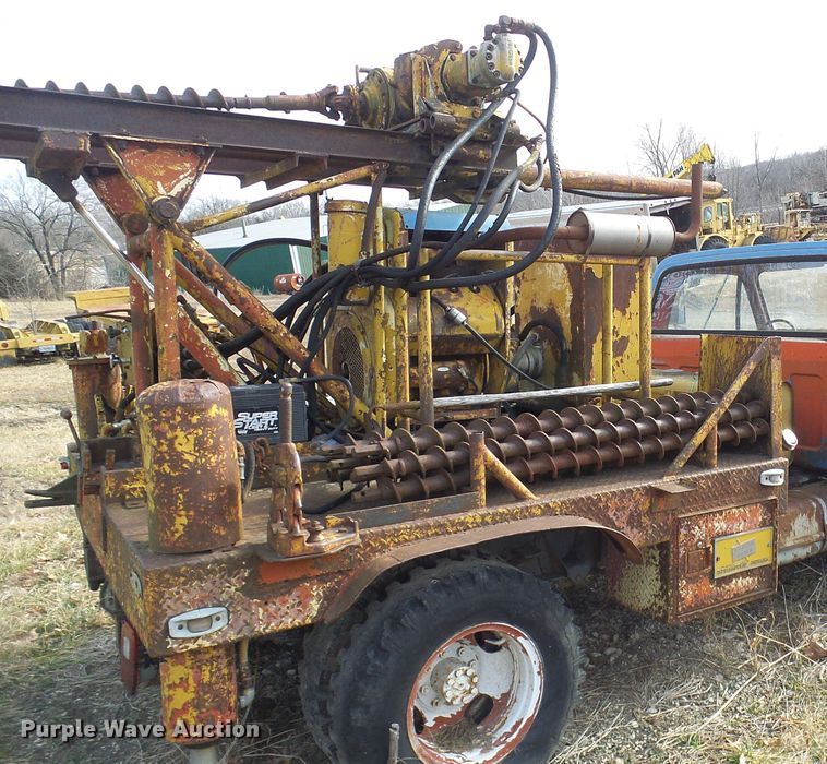 image for item DD1968 Mobile B40 drilling rig bed