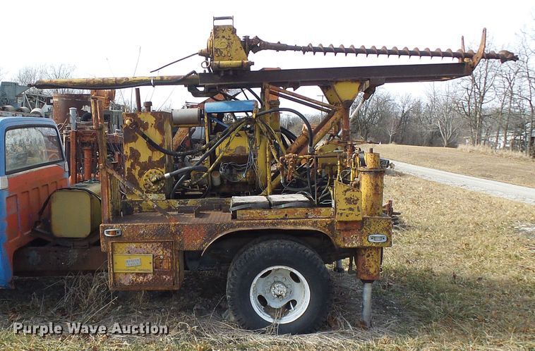 image for item DD1968 Mobile B40 drilling rig bed