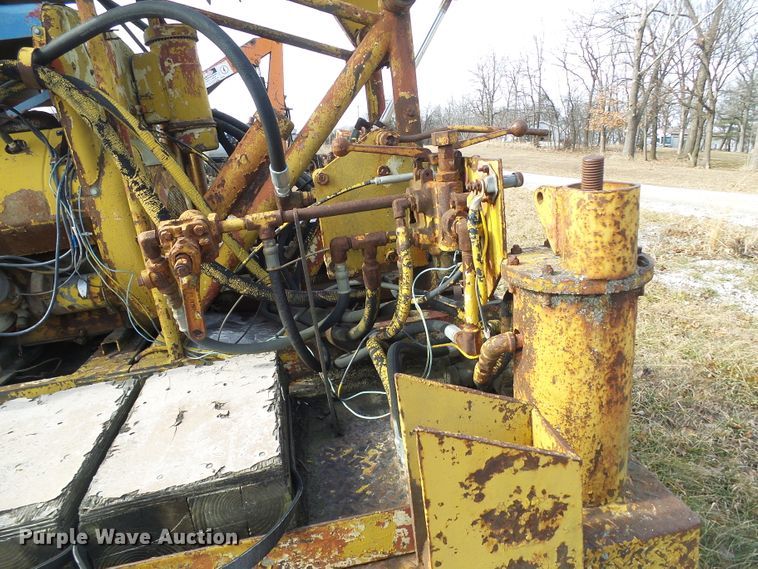 image for item DD1968 Mobile B40 drilling rig bed