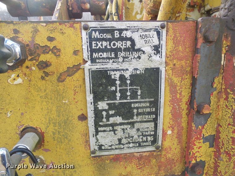 image for item DD1968 Mobile B40 drilling rig bed