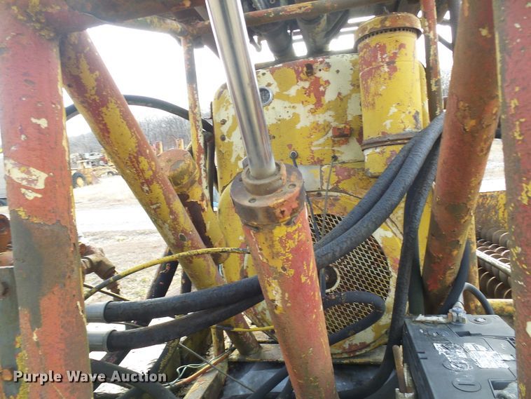 image for item DD1968 Mobile B40 drilling rig bed