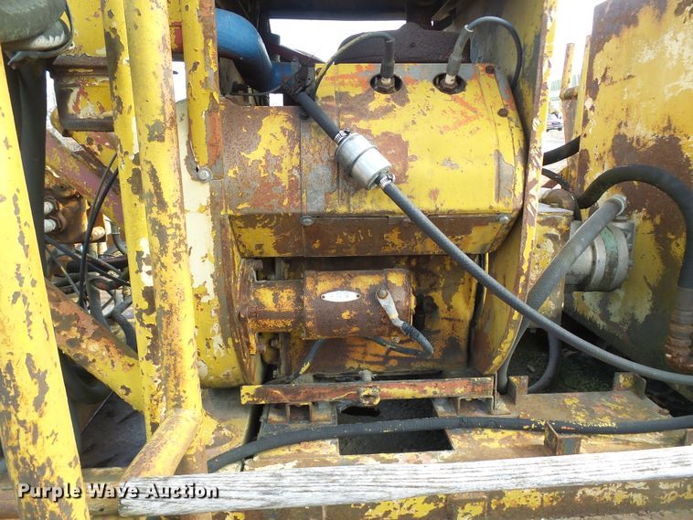 image for item DD1968 Mobile B40 drilling rig bed