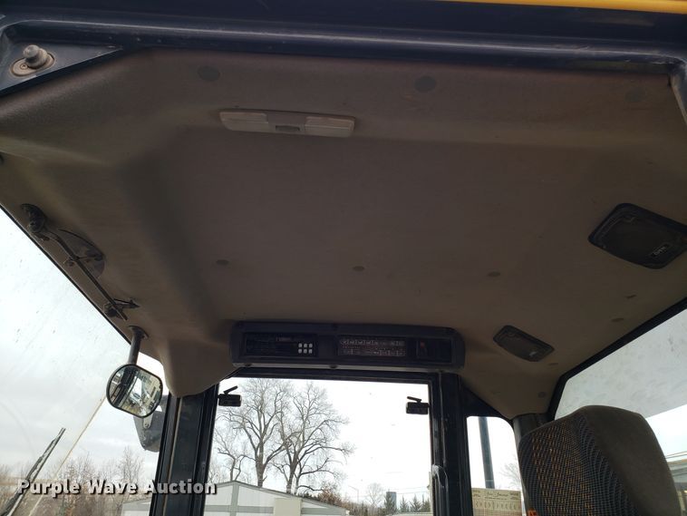 image for item DD2654 2005 Komatsu WA200-5 wheel loader