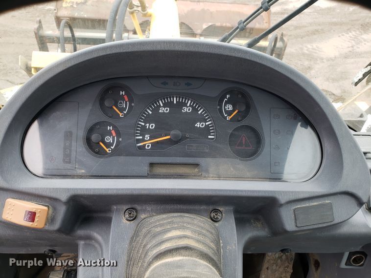 image for item DD2654 2005 Komatsu WA200-5 wheel loader