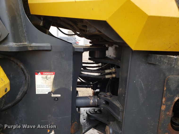 image for item DD2654 2005 Komatsu WA200-5 wheel loader