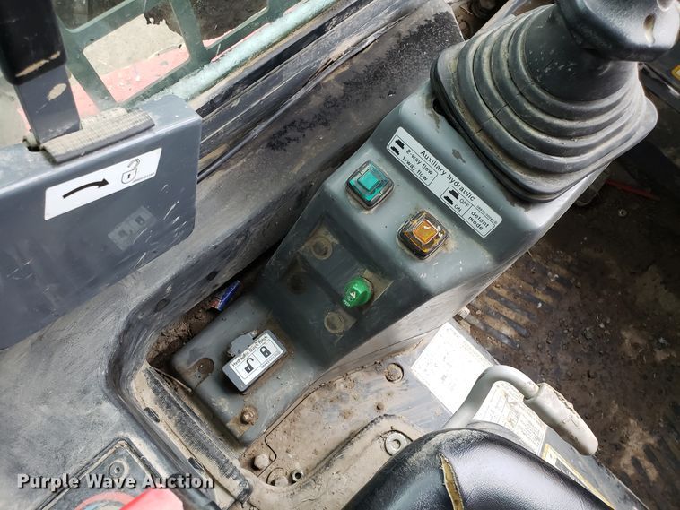 image for item DD2655 2012 Takeuchi TL250 skid steer