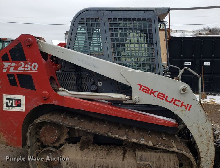 image for item DD2655 2012 Takeuchi TL250 skid steer