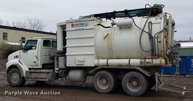 image for item DD2656 2005 Sterling LT9500 vacuum truck