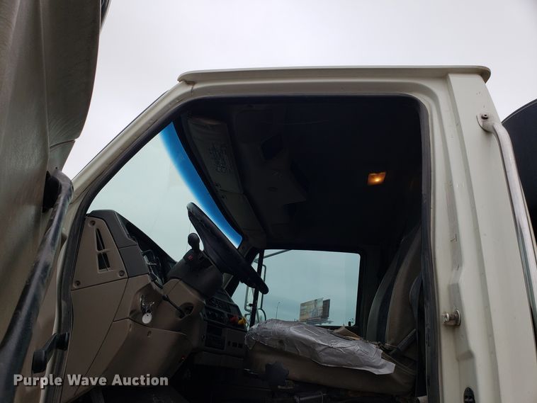 image for item DD2656 2005 Sterling LT9500 vacuum truck