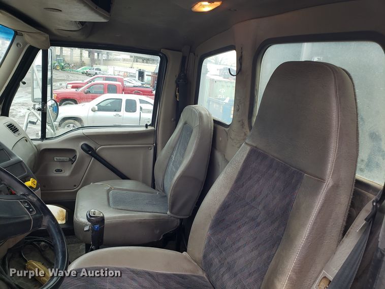 image for item DD2656 2005 Sterling LT9500 vacuum truck