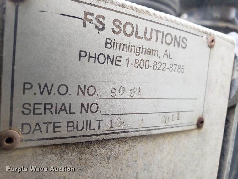 image for item DD2656 2005 Sterling LT9500 vacuum truck