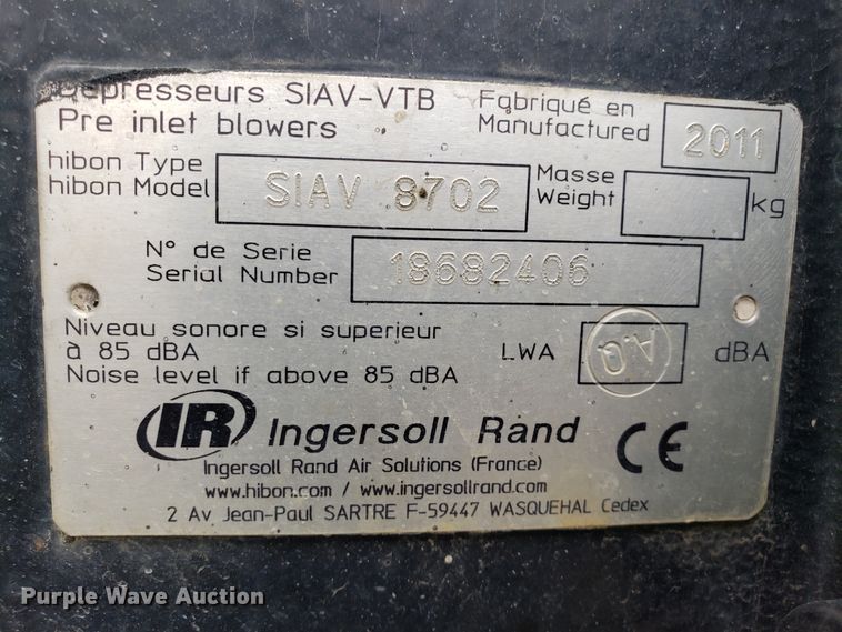 image for item DD2656 2005 Sterling LT9500 vacuum truck