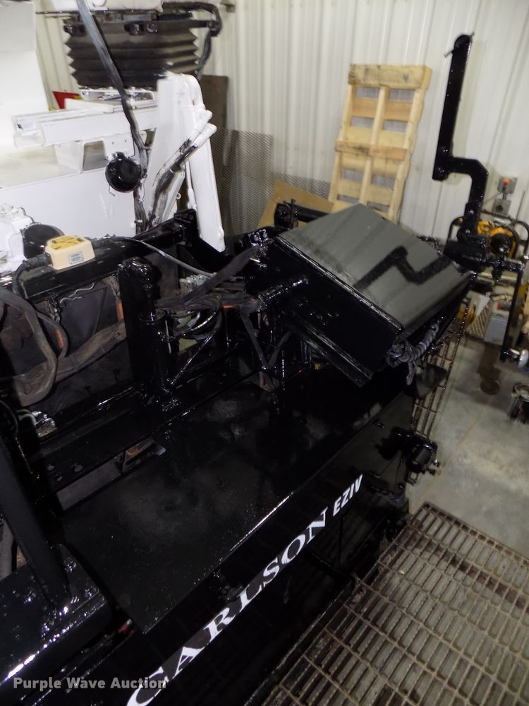 image for item DG2493 2008 Roadtec RP190 paver