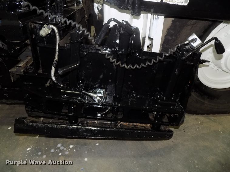 image for item DG2493 2008 Roadtec RP190 paver