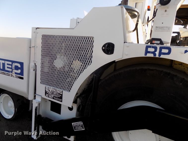 image for item DG2493 2008 Roadtec RP190 paver