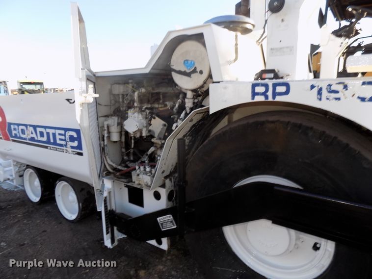 image for item DG2493 2008 Roadtec RP190 paver