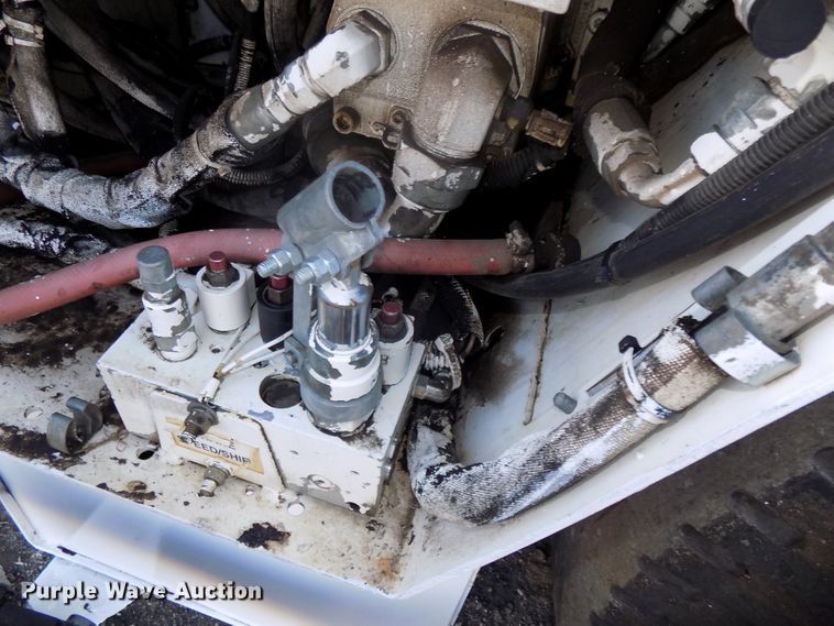 image for item DG2493 2008 Roadtec RP190 paver