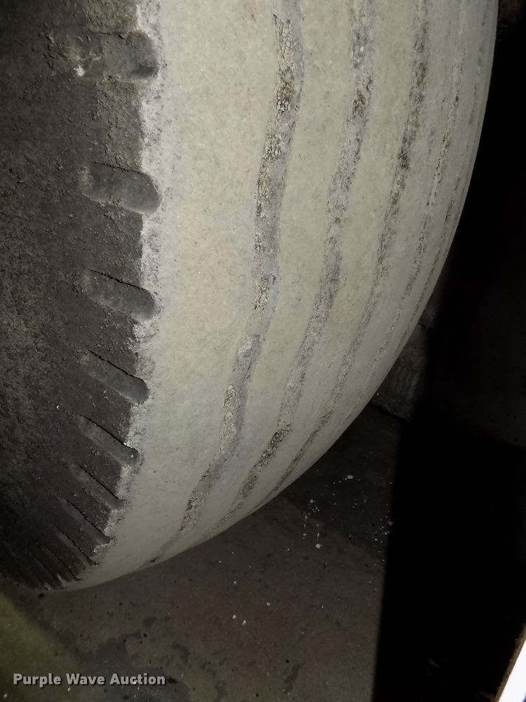 image for item DG2493 2008 Roadtec RP190 paver