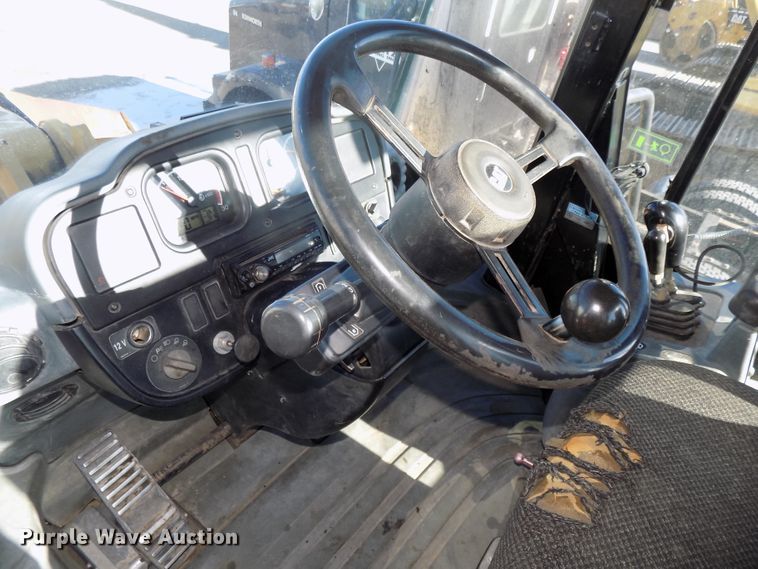 image for item DG2494 2004 Caterpillar 950G Series II wheel loader