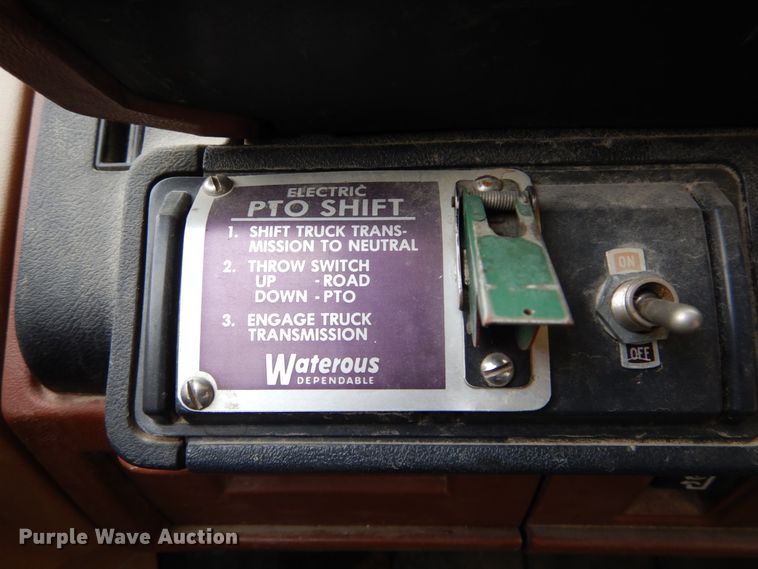 image for item DH5078 1994 Chevrolet Kodiak C6500 flatbed truck