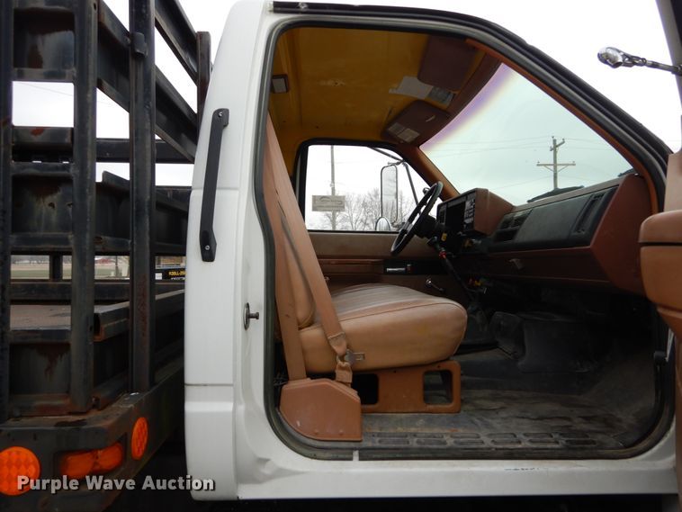 image for item DH5078 1994 Chevrolet Kodiak C6500 flatbed truck