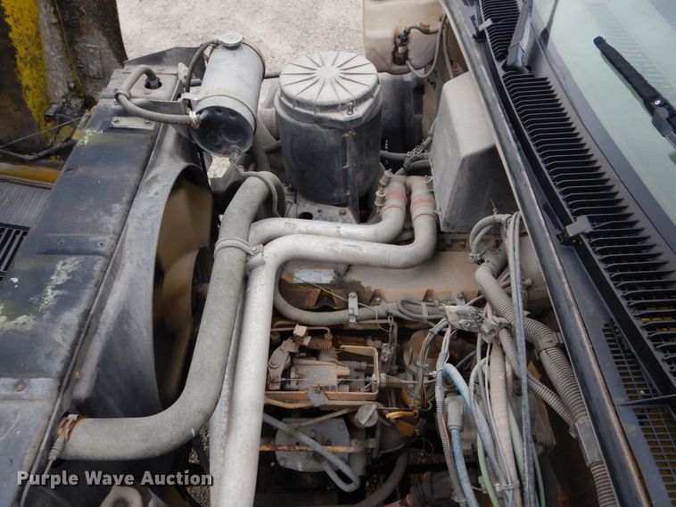 image for item DH5078 1994 Chevrolet Kodiak C6500 flatbed truck