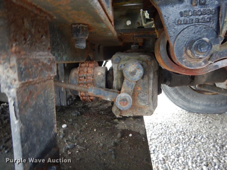 image for item DH5078 1994 Chevrolet Kodiak C6500 flatbed truck