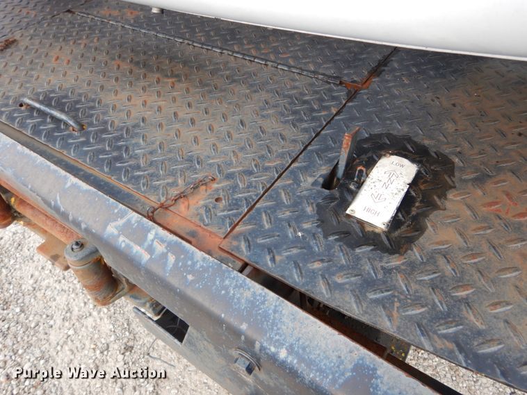 image for item DH5078 1994 Chevrolet Kodiak C6500 flatbed truck