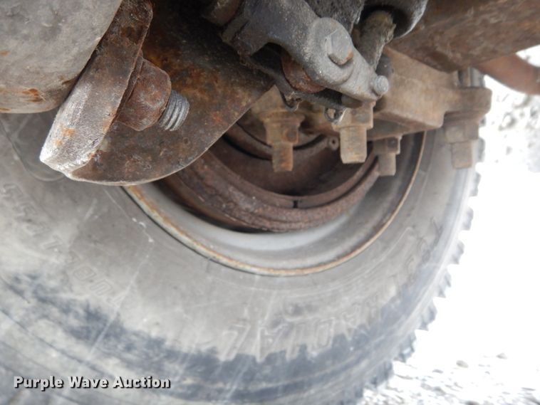 image for item DH5078 1994 Chevrolet Kodiak C6500 flatbed truck