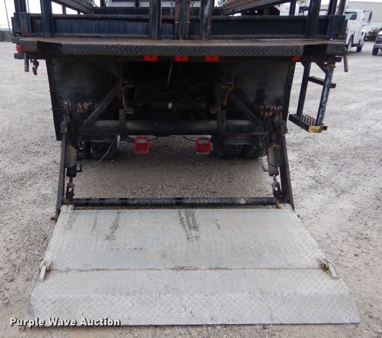 image for item DH5078 1994 Chevrolet Kodiak C6500 flatbed truck