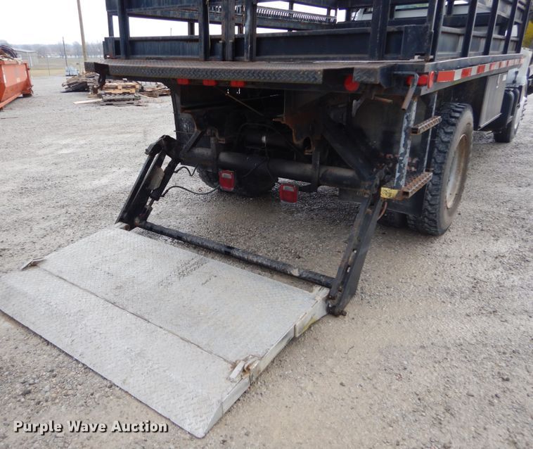 image for item DH5078 1994 Chevrolet Kodiak C6500 flatbed truck