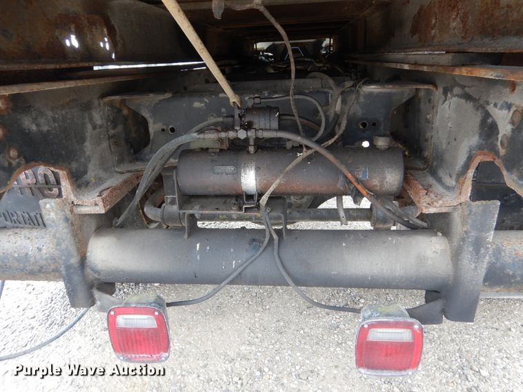 image for item DH5078 1994 Chevrolet Kodiak C6500 flatbed truck