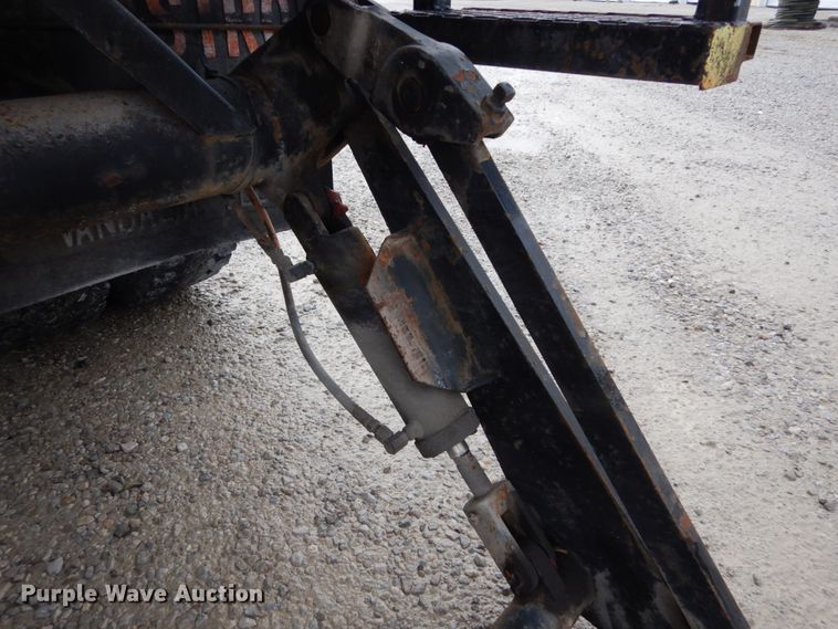 image for item DH5078 1994 Chevrolet Kodiak C6500 flatbed truck