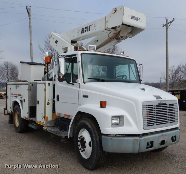 image for item DH5079 2003 Freightliner FL70 bucket truck