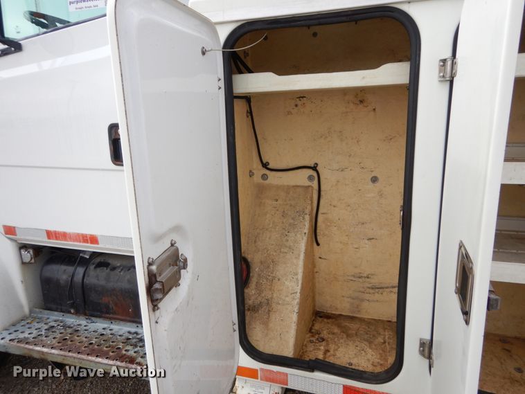 image for item DH5079 2003 Freightliner FL70 bucket truck