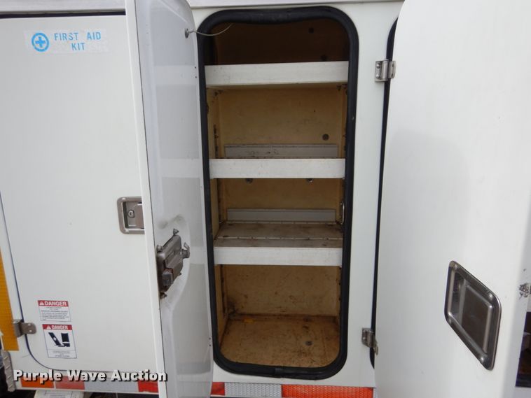 image for item DH5079 2003 Freightliner FL70 bucket truck